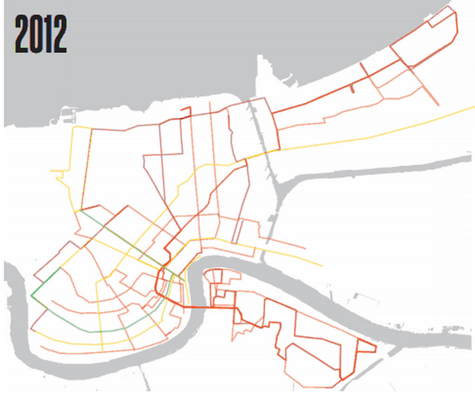 This map shows transit routes in New Orleans that run less frequently than once every 30 miles at peak hour in red. Routes that run at 15-minute frequencies or less. Image: Ride New Orleans via Transport Politic