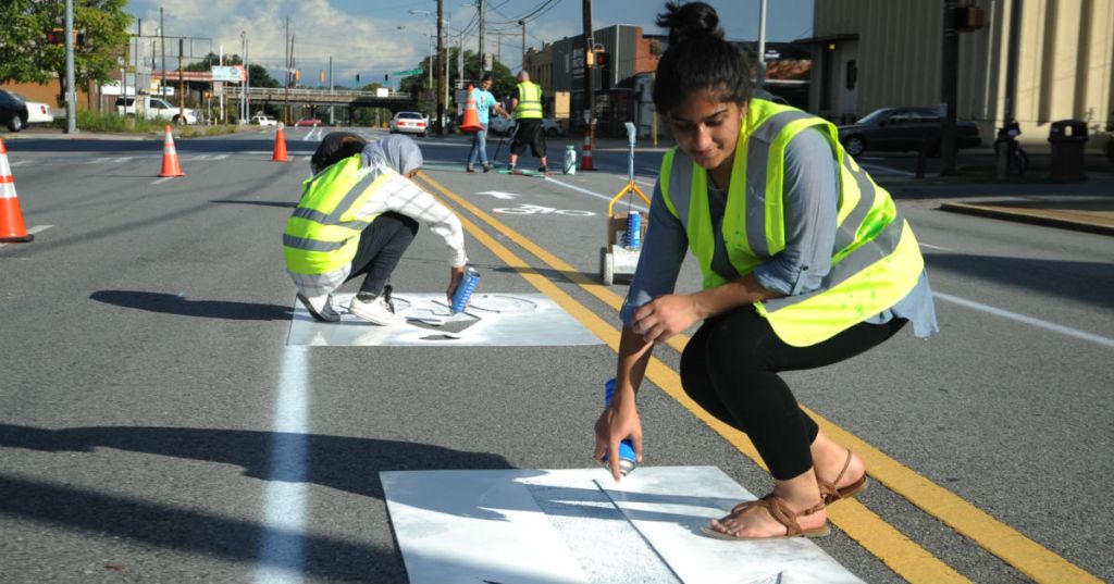 Bike Lane Pop-up in Macon, Georgia, Wins Over County Engineer, Goes Permanent
