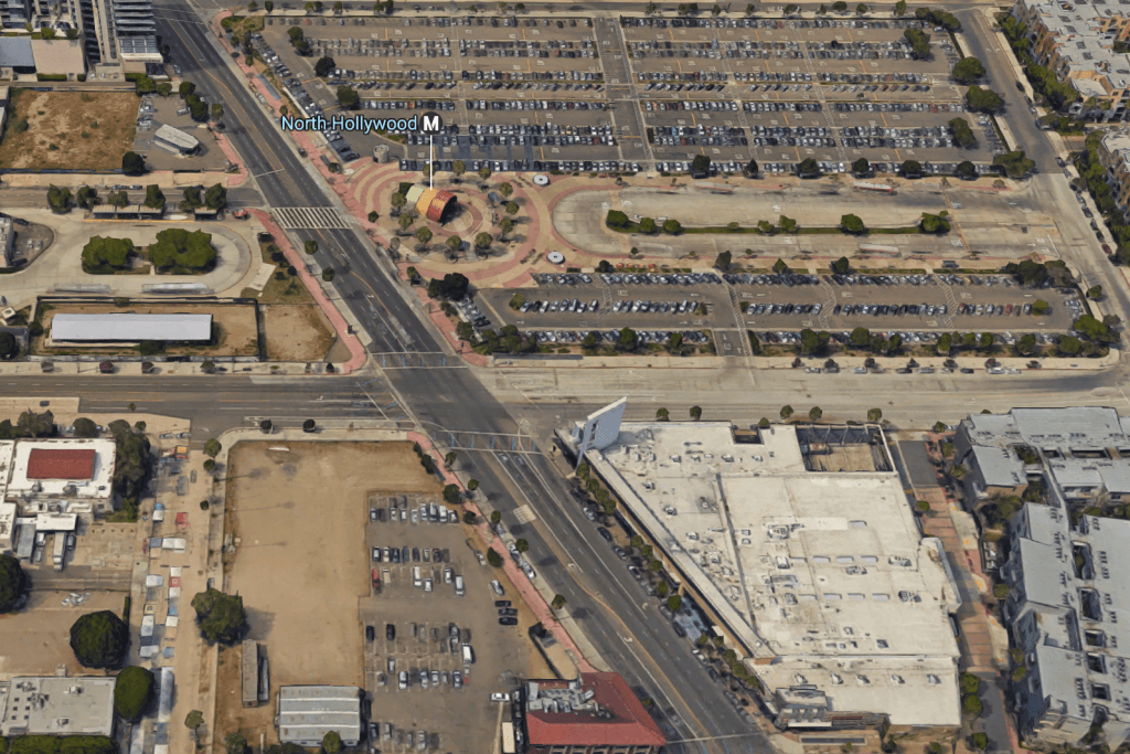 As Transit Expands in Los Angeles, Will Walkability Follow?