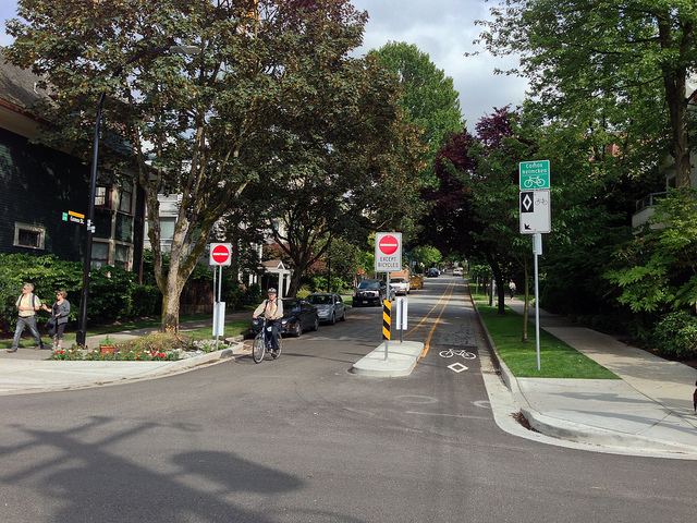 Study: Good Bike and Ped Infrastructure Actually Makes Neighbors Healthier