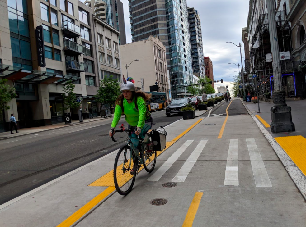 Ridership Jumped 400% When Seattle Protected a Bike Lane
