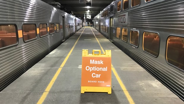 Chicago-Indiana commuter rail line tries quarantining anti-maskers in a separate car
