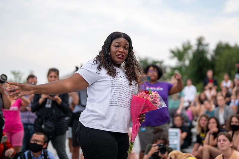 Tuesday’s Headlines: Is 2023 the Year of the Bus?