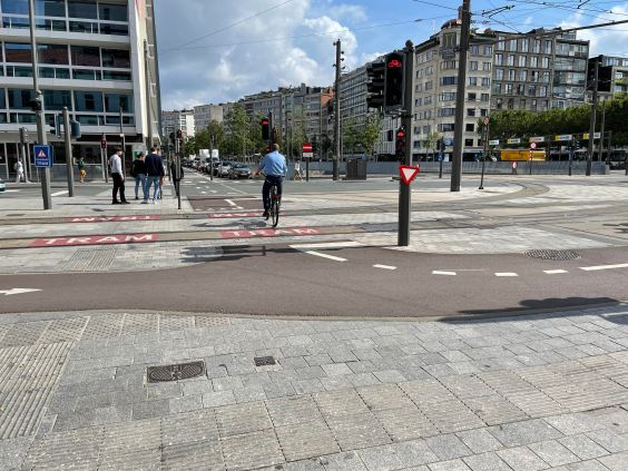 Commentary: Biking in the Bay Area vs. Belgium