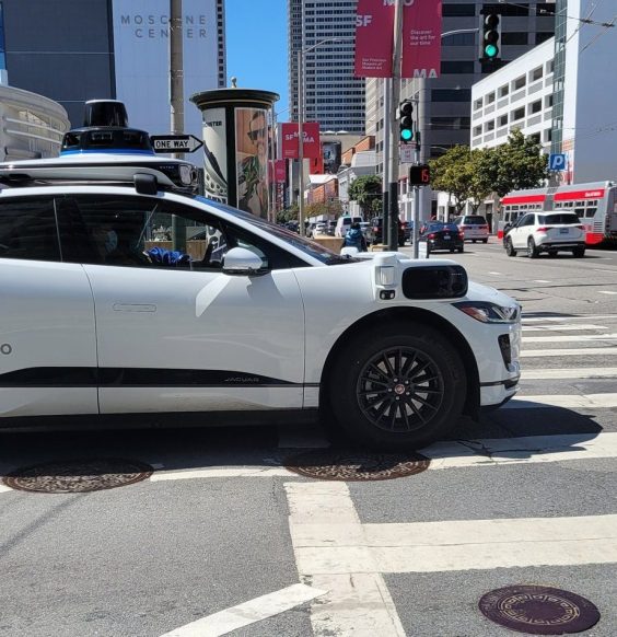 Waymo Log Commentary: Waymo and Cruise are Driven by Money, Not Safety ...