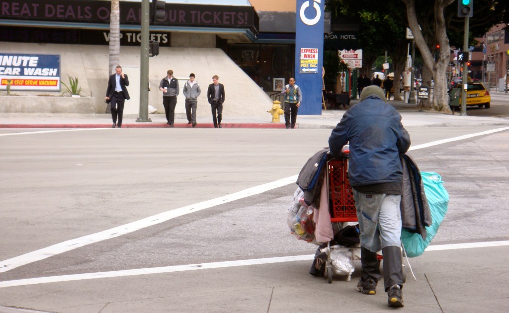 Why Jaywalking Reform Is an Unhoused Rights Issue
