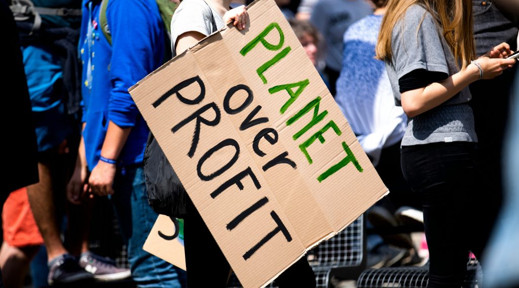 How the Myth that ‘100 Companies’ Are Responsible for Climate Change Hides the True Impact of Automobility