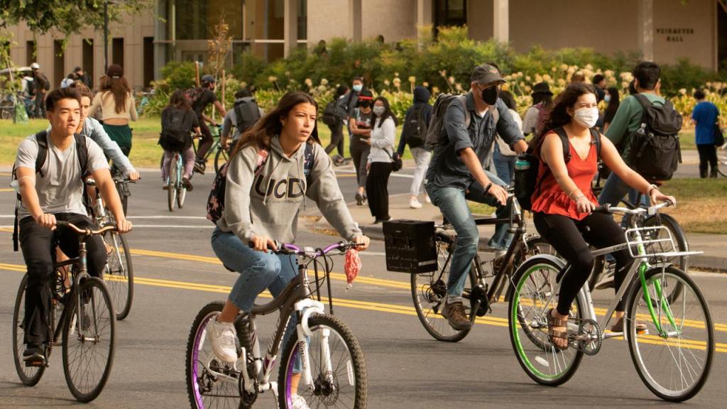 Bike-Friendly Campuses Can Inspire the Rest of Car-Centric America