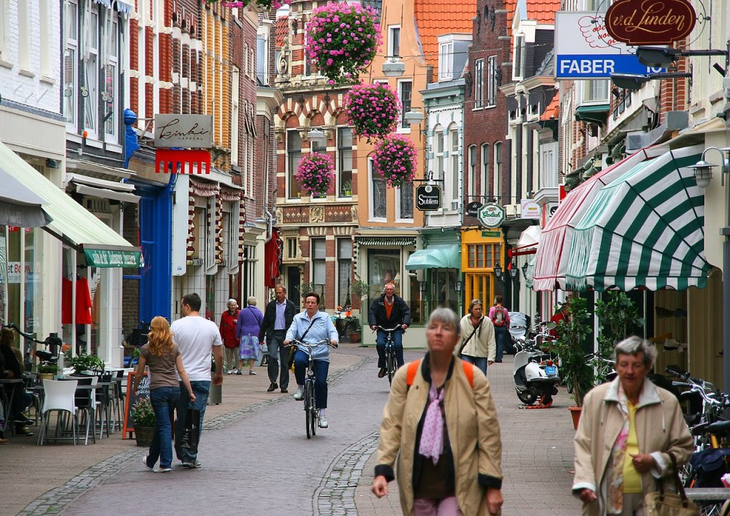 Friday Video: Dutch Cycling and the Blueprint for a Better World