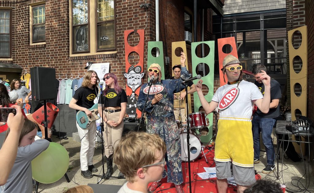 Porchfest Brings Affordable Entertainment to the Streets